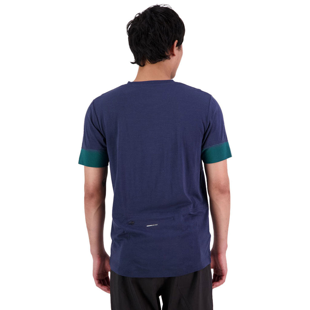 Cadence - T-Shirt