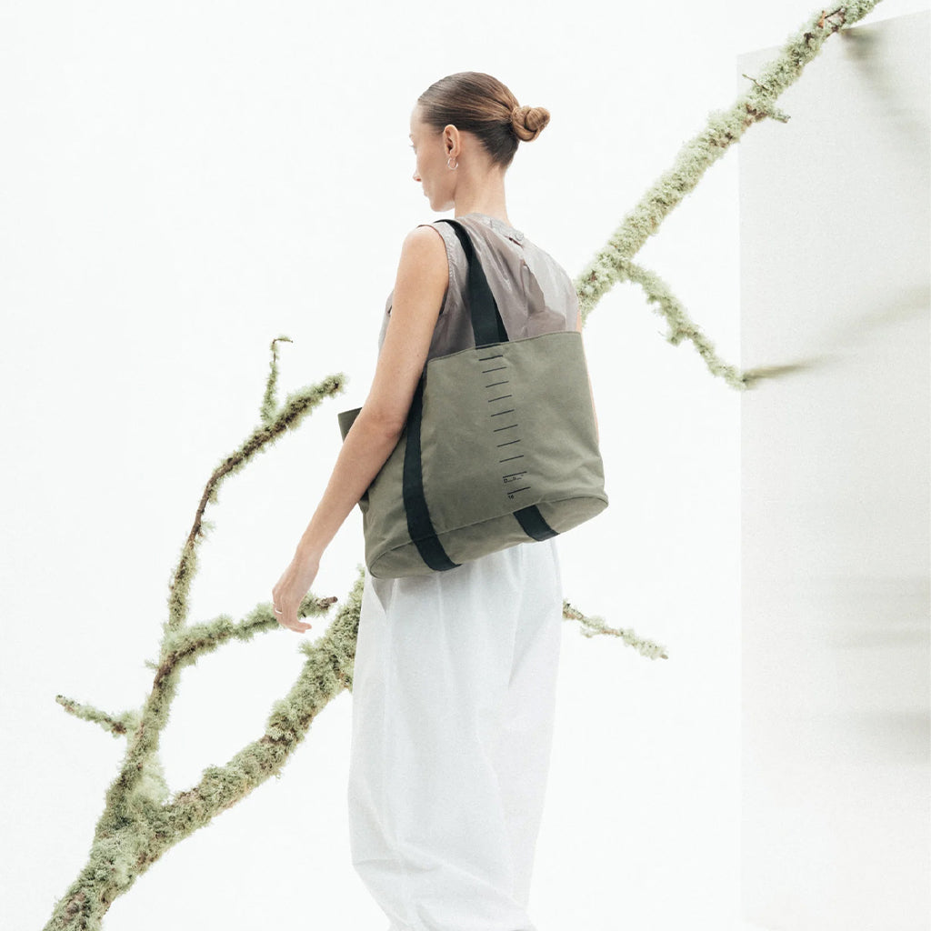 Essential Tote 16L - Tote Bag