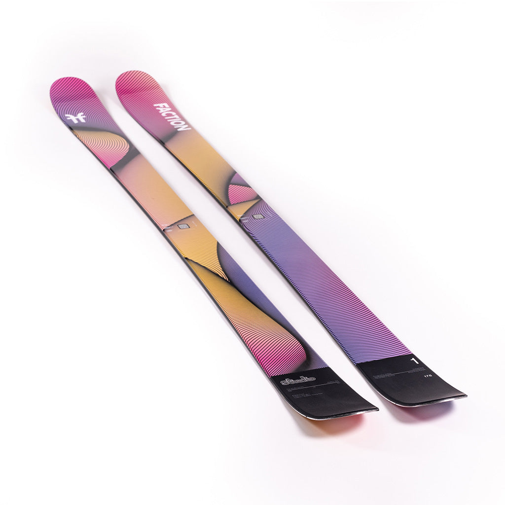 Studio 1 25/26 - Skis