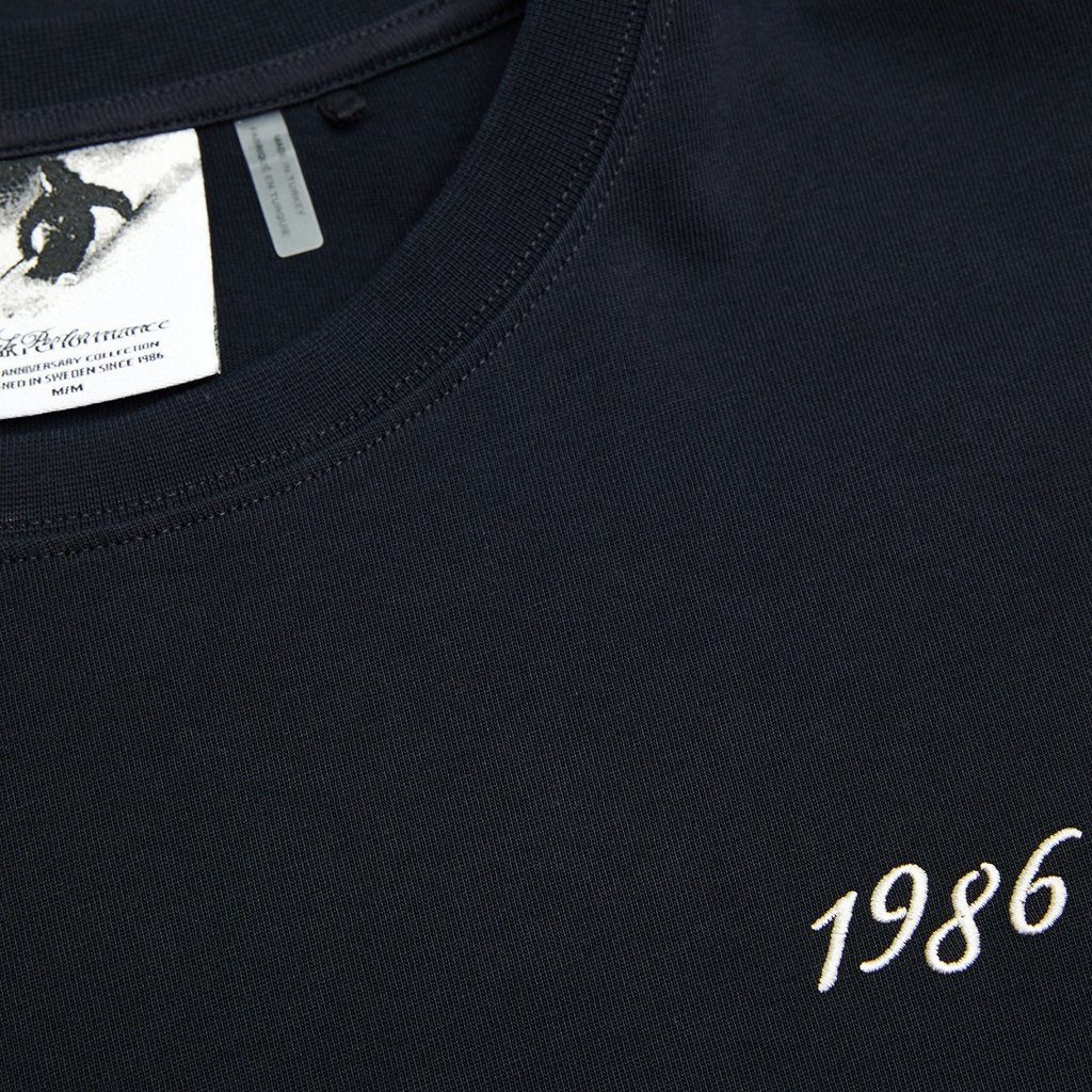 40Y Graphic - T-Shirt