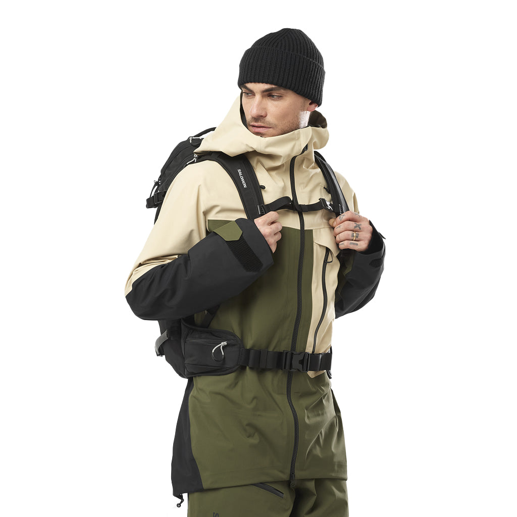 Qst 25 - Backpack