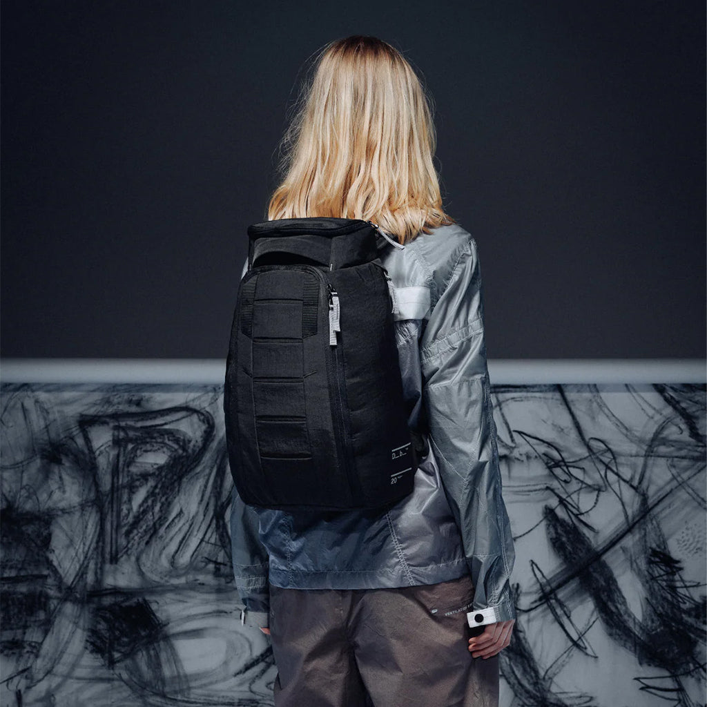 Hugger Backpack 20L - Backpack