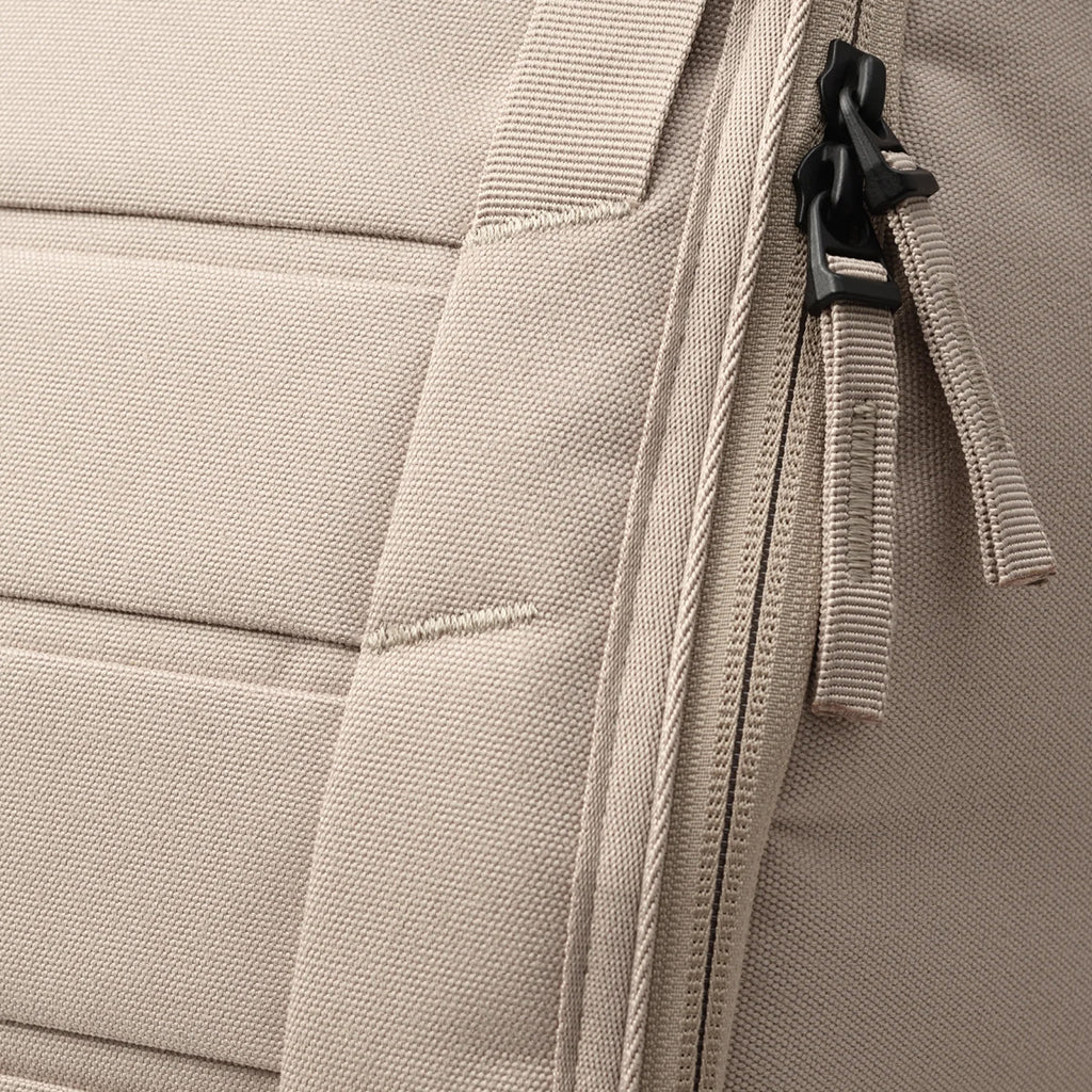 Hugger Backpack 20L - Backpack
