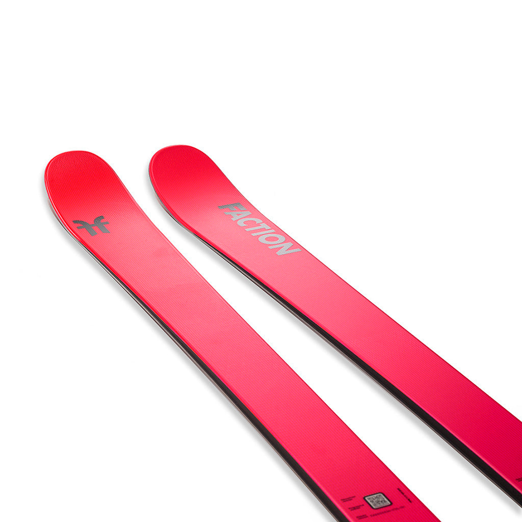 Dancer 79 25/26 - Skis
