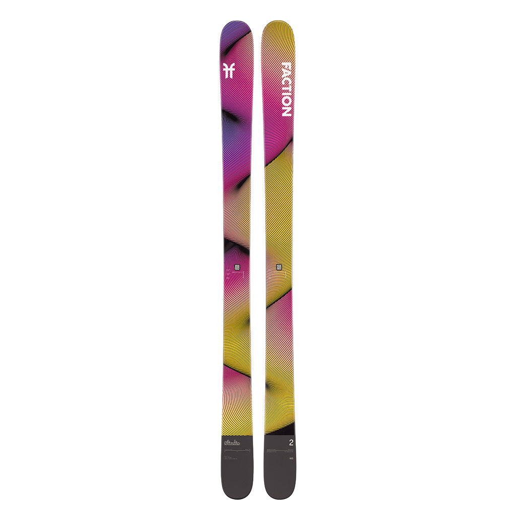 Studio 2 25/26 - Skis