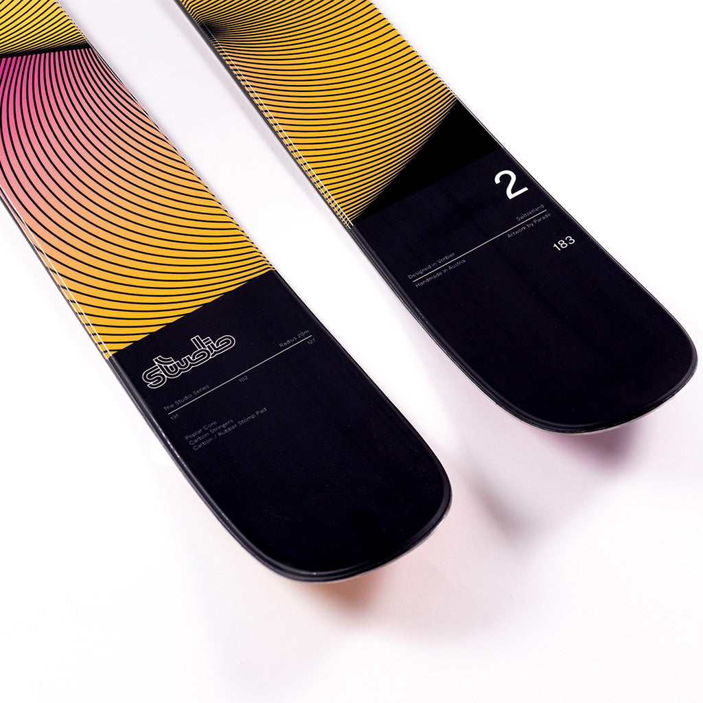 Studio 2 25/26 - Skis