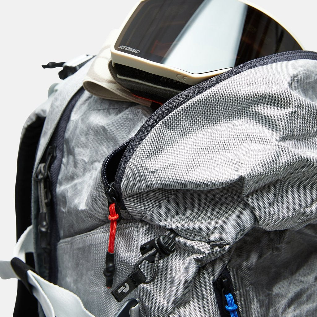 40Y Vertical ALUULA Graflyte™ Ski 25L - Backpack